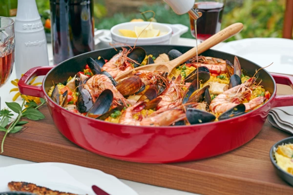 Staub Grillpfanne Rund Mit Seitengriffen In Kirschrot 30 Cm – Bild 2