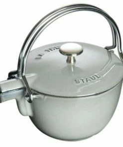 Staub Teekanne Und Wasserkessel Aus Gusseisen In Graphitgrau