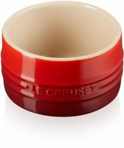 Le Creuset Förmchen, Stapelbar In Kirschrot