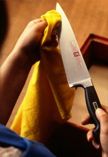 Zwilling Henckels Zwilling Gemüsemesser Vier Sterne, 7 Cm – Bild 2