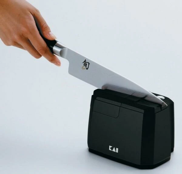 KAI Messer KAI Shun Elektrischer Messerschärfer – Bild 2